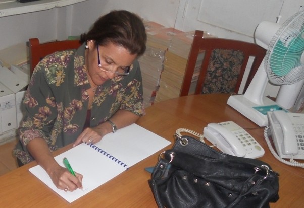 CITMA minister signs CLA visitor's book