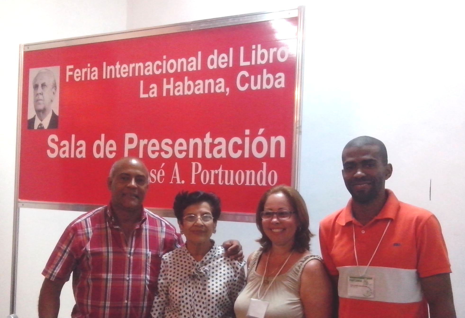 Leonel y Nancy en la Feria Internacional del Libro de La Habana
